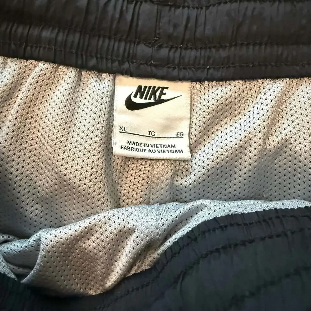 Nike Sportswear Kids Woven Graphic Athletic Shorts Black/Gray Size XL